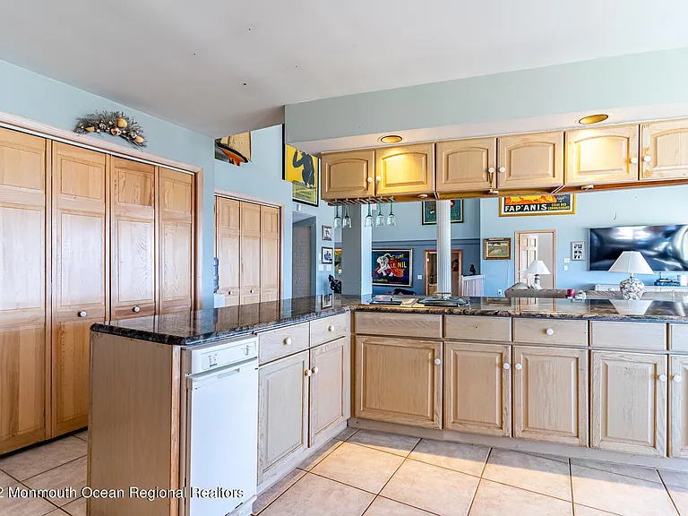 23 Harborside Dr W — Photo 13
