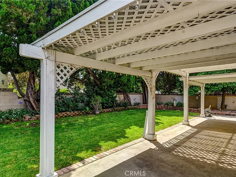 440 Coronado St — Photo 22