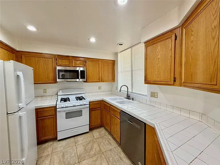 5155 W Tropicana Ave #1045 — Photo 6
