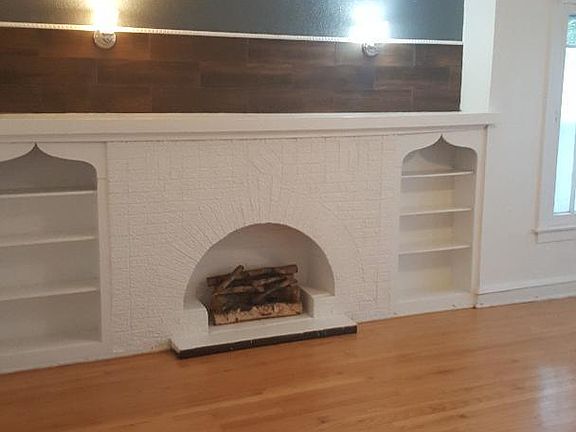 2nd image of 8010 S Marshfield Ave #3