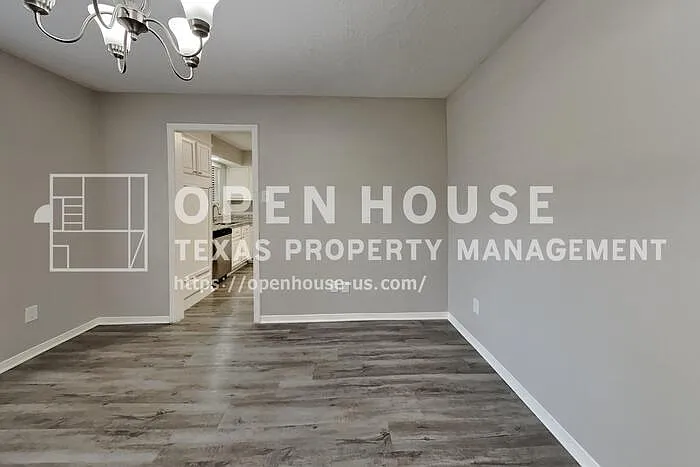 2507 Brookdale Dr — Photo 7