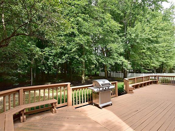 5th image of 3156 Royal Oak Ct