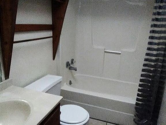 5th image of 6 Village Dr APT 6