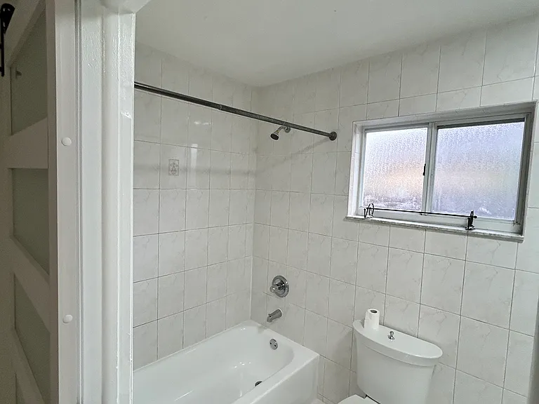 7582 W 34th Ct — Photo 27