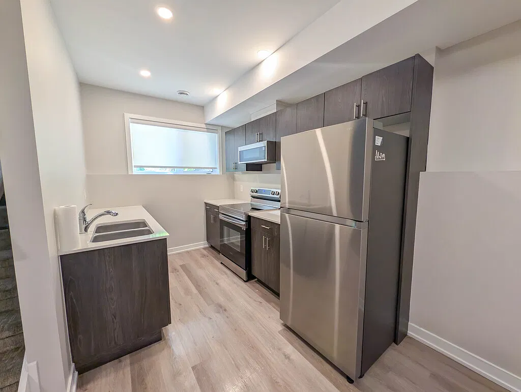 781 Clare Ave - 214 — Photo 3