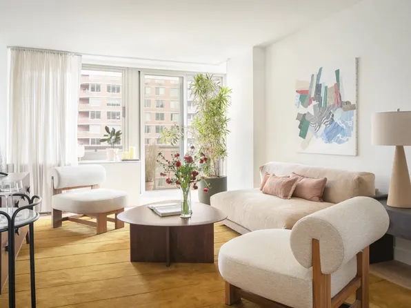 234 E 46th St, New York, NY