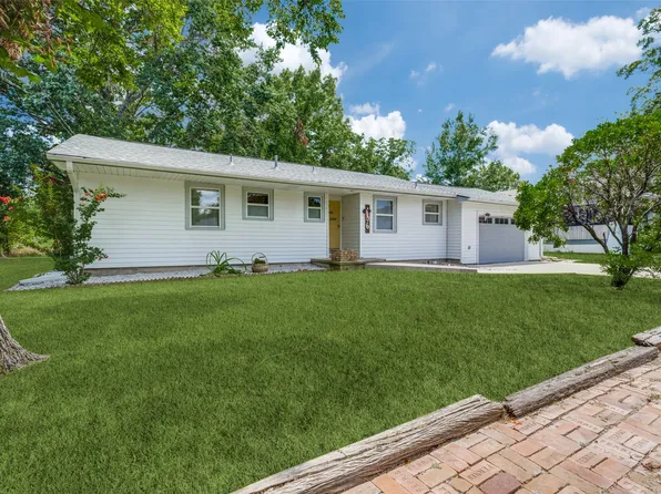 106 W Duke St, Howe, TX 75459