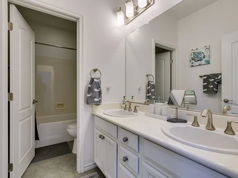 12314 Kings Eagle St — Photo 44