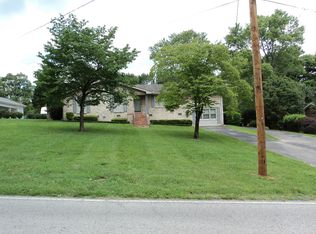 300 Oakdale St, Manchester, TN 37355