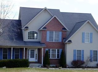 4945 Fairview Rd N, Whitehall Township, PA 18078