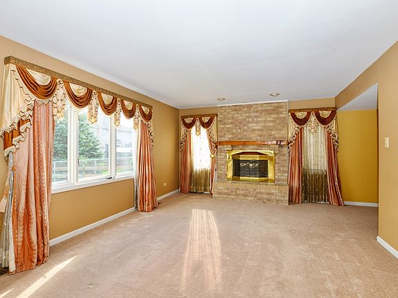 3rd image of 10733 S Lorel Ave