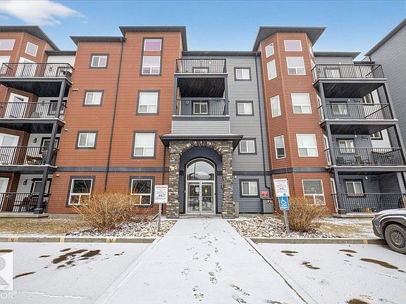 3rd image of 400 Silver Berry Rd NW #418