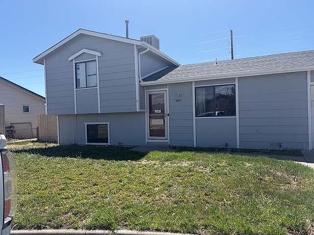 1st image of 3071 Aztec Ct