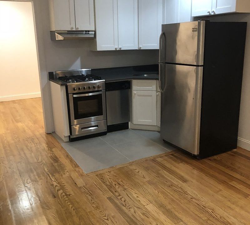 1st image of 3989 51st St #3/C
