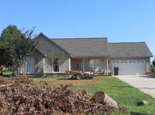 117 Ed Milner Ln, New Market, AL 35761