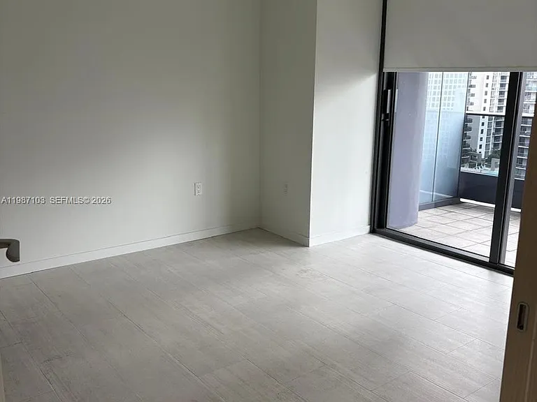 1000 Brickell Plz #2214 — Photo 33