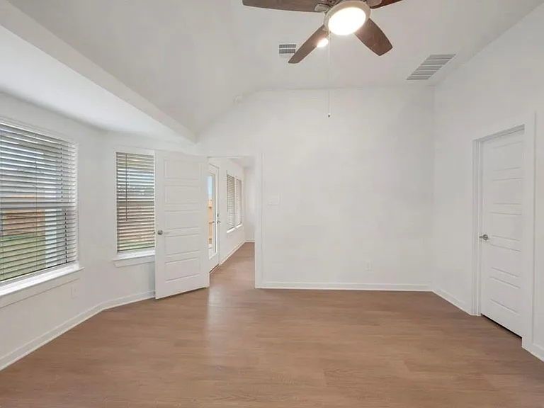 10231 Burton Path — Photo 10