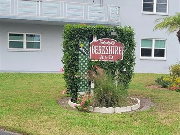 5660 80th St N Unit D206, Saint Petersburg, FL 33709