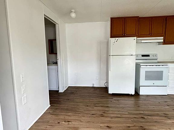 4th image of 13694 NE 20th Ct