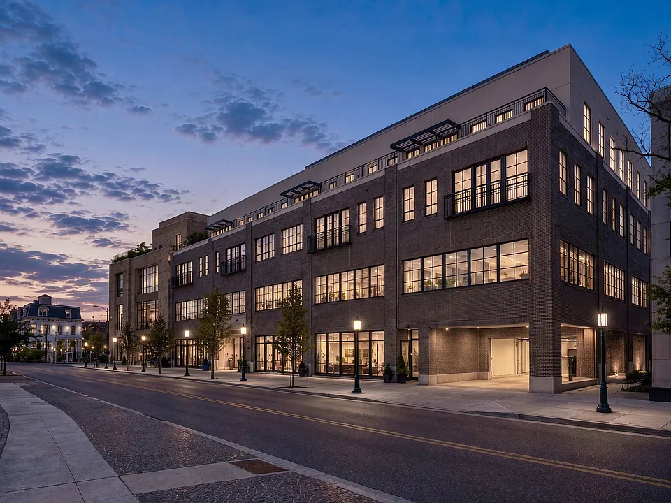 The Residence at 370 Brown