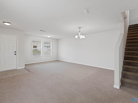 4th image of 144 Whitestone Dr NE