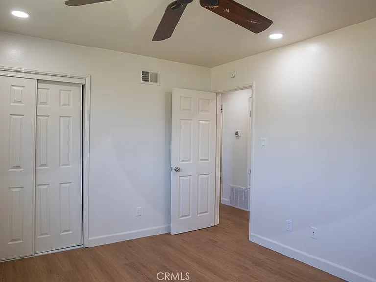 10740 Coloma St — Photo 13