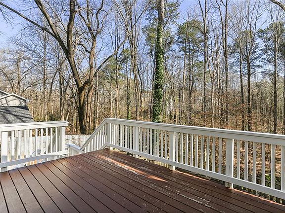 5th image of 1485 Brookcliff Dr