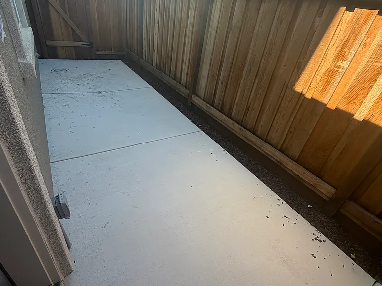 605 Armstrong Way — Photo 8