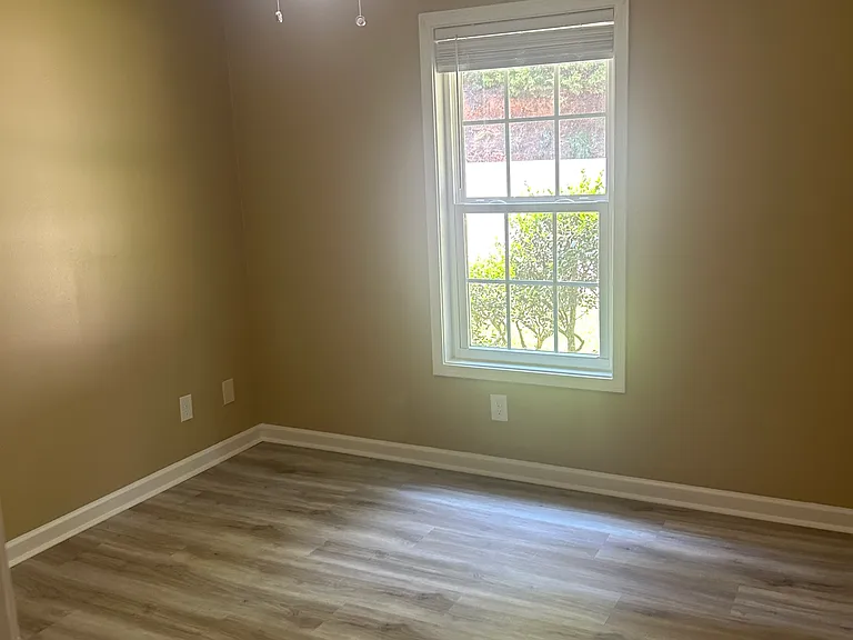 1001 Wax Rd SE #F — Photo 6