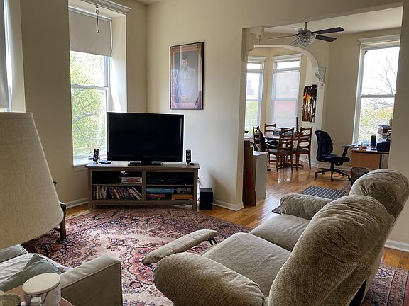 2nd image of 651 N Paulina St #3F
