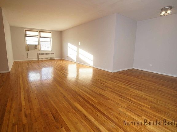 2nd image of 1745 E 12th St APT 3D