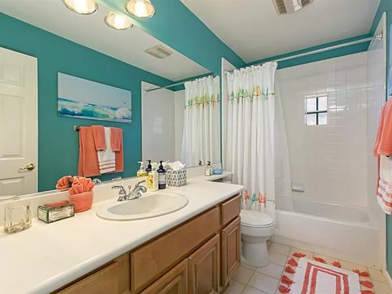 2941 Avenida Castana — Photo 10