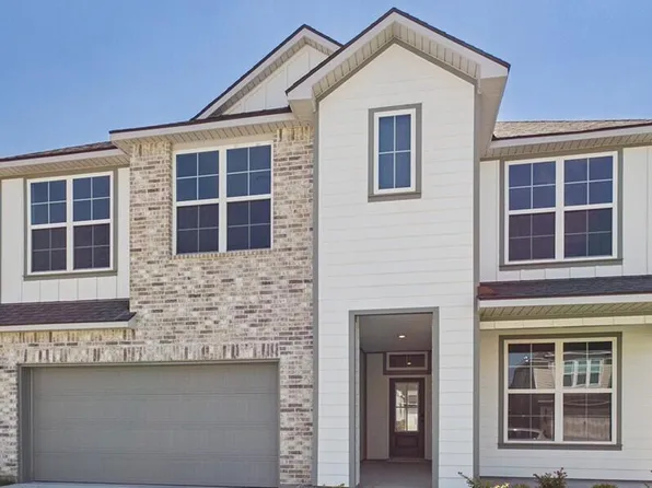 121 Belle Lake Dr, Lafayette, LA 70506