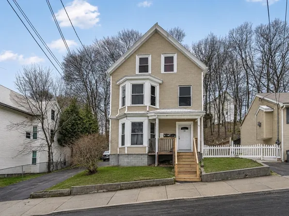 14 Freeman St, Haverhill, MA 01832
