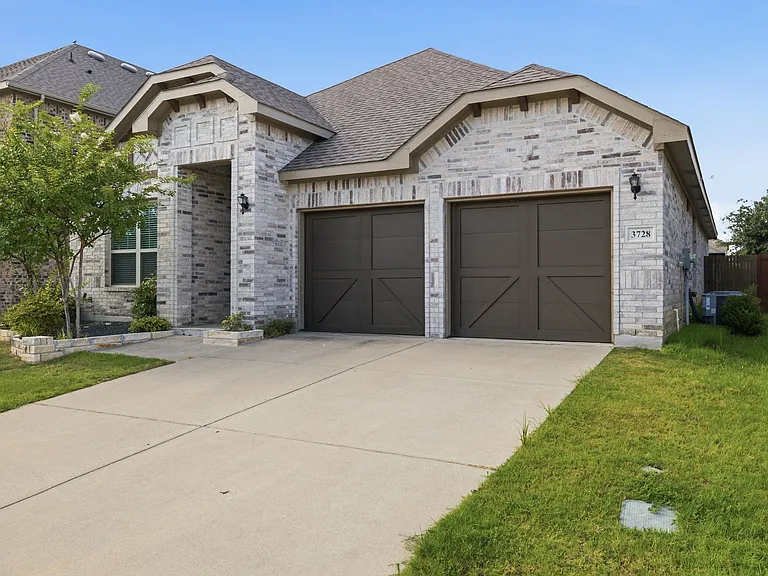 3728 Evergreen Ridge Rd — Photo 1