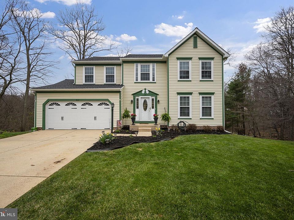 1st image of 822 Lancaster Dr