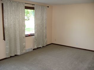 13194 Tomson Dr, Strongsville, OH 44136