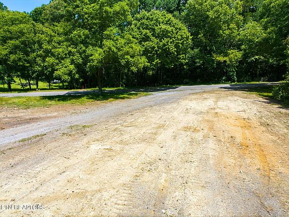 5th image of 5694 Ladd Springs Rd