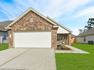 114 Cape Buffalo Dr, Huntsville, TX 77320