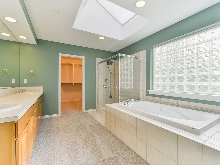 8428 NE 147th Pl — Photo 52