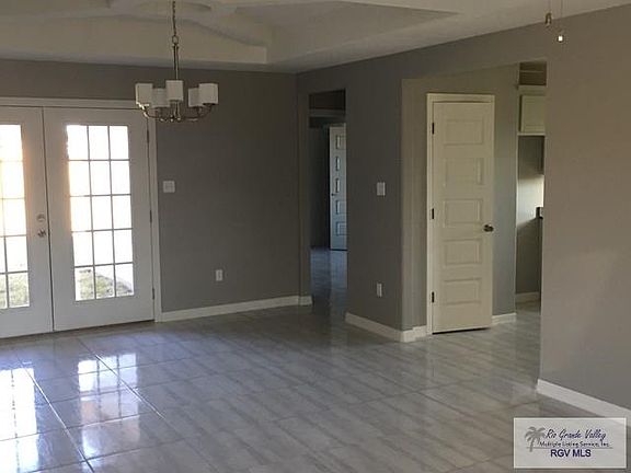 4th image of 23331 Lime Ave