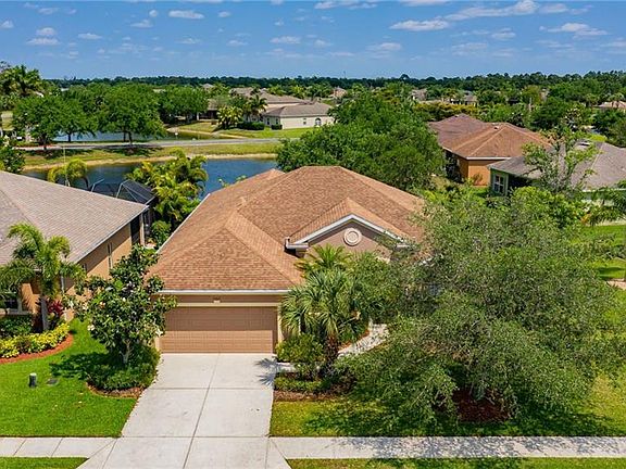 3rd image of 24605 Oakview Pl