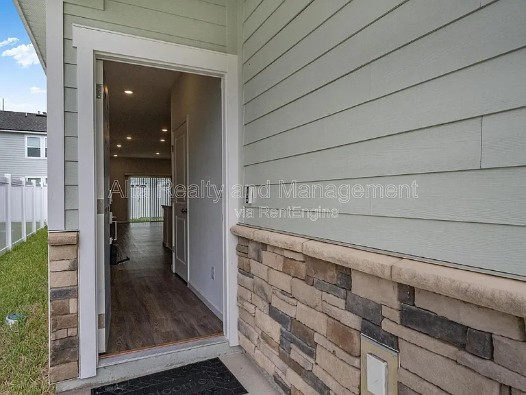 14757 Cashew Ave — Photo 7