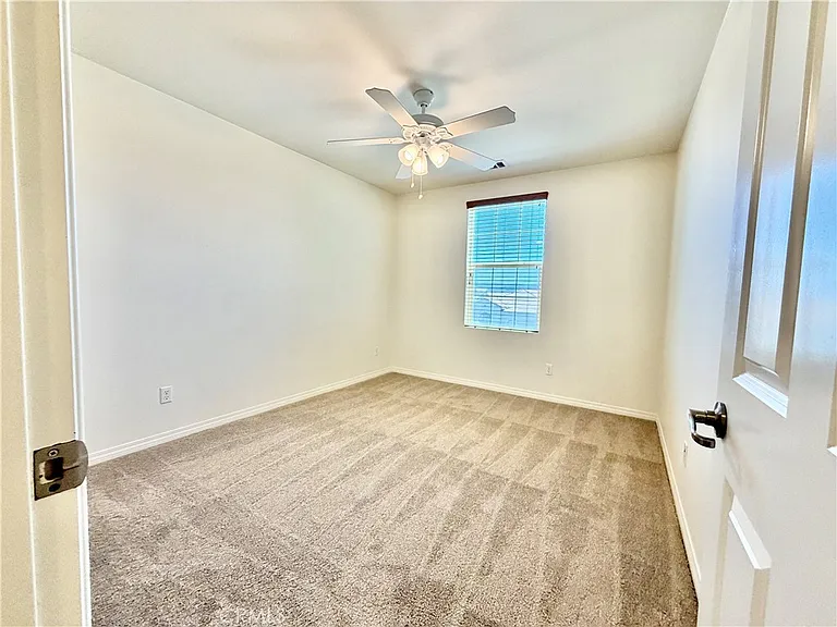38129 Turning Leaf Ct — Photo 47
