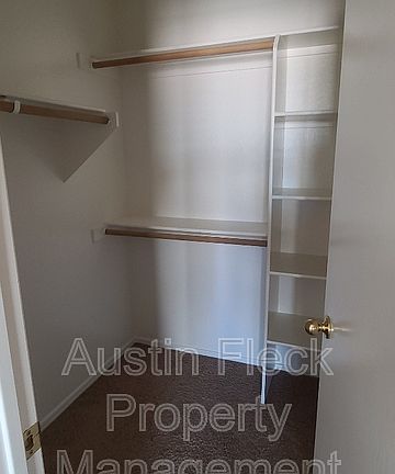 5th image of 2124 W Agrarian Hills Dr