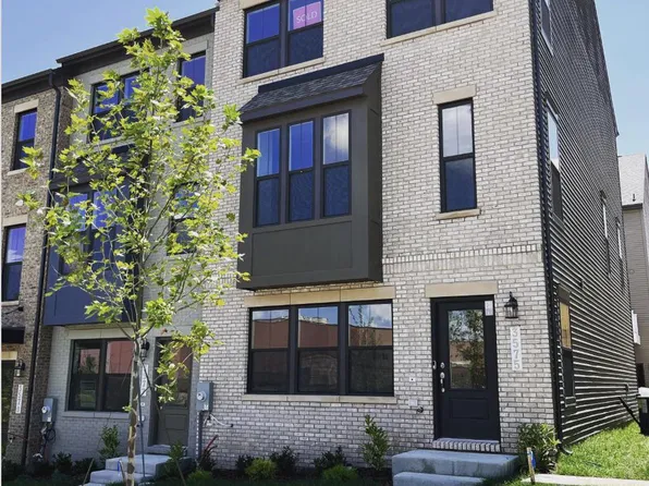 3525 Carnaby St, Hyattsville, MD 20782