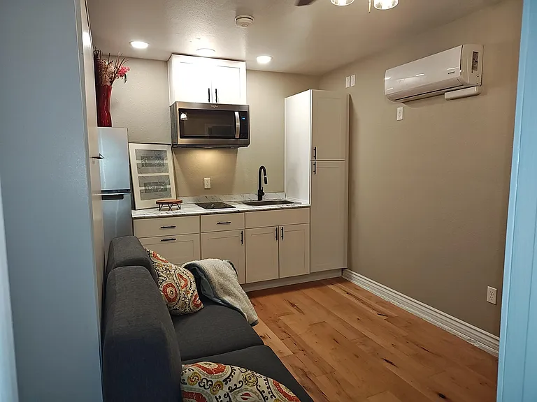 4745 Hawley Blvd #6 — Photo 11