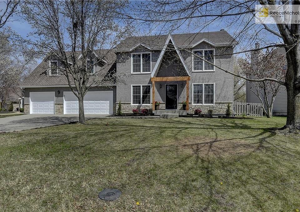 1st image of 2214 S Lennox Dr