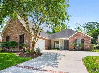 26988 Regency Park Dr, Denham Springs, LA 70726