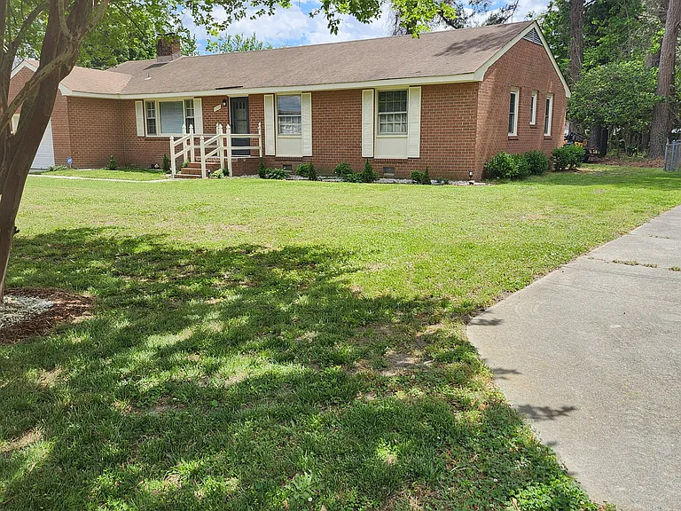 5705 Brookmere Ln — Photo 2